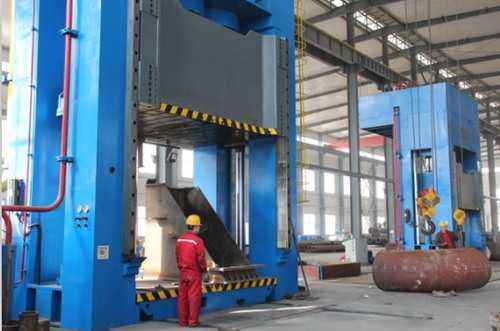 1540260932941239.jpg 大小頭生產設備